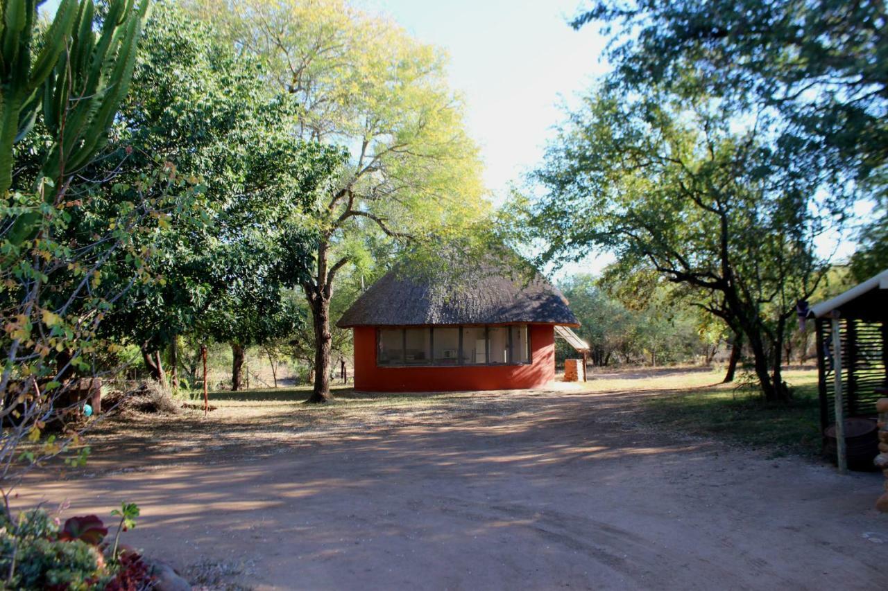 Amanzimlotzi Riverside Bush Camp Hoedspruit Exterior foto