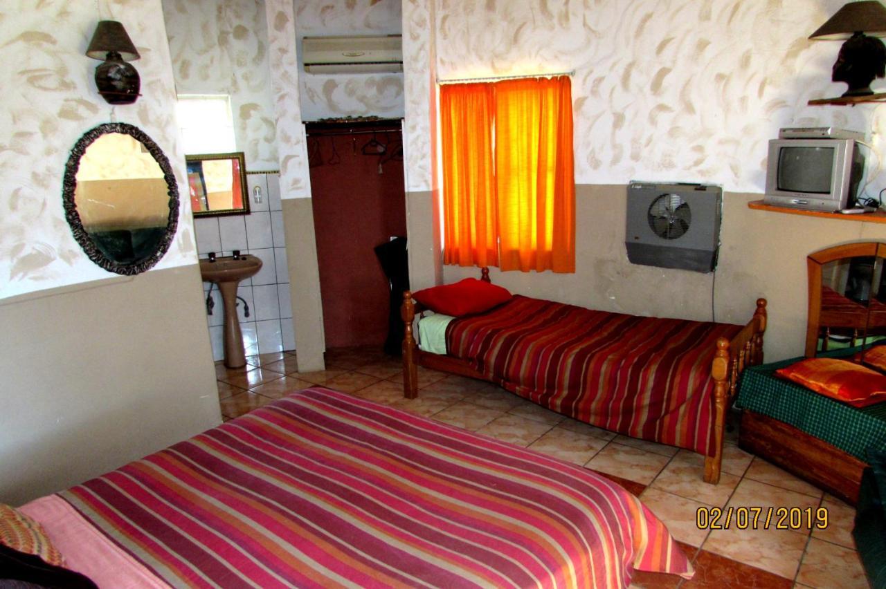 Amanzimlotzi Riverside Bush Camp Hoedspruit Exterior foto